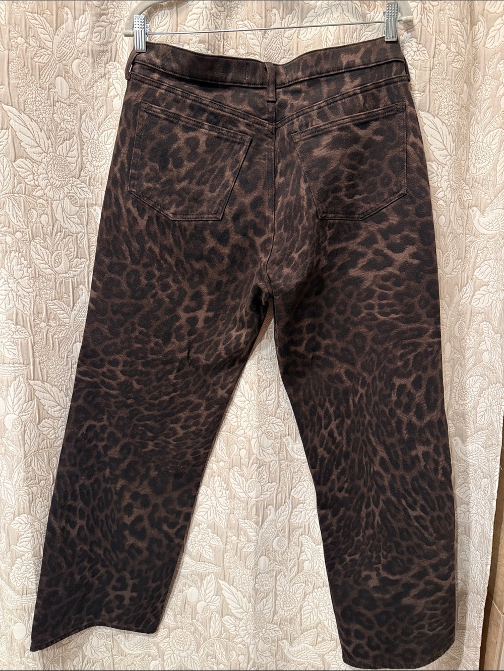 Abercrombie & Fitch 90's Relaxed High-Rise Jeans - Brown/Black Leopard - Picture 4 of 5
